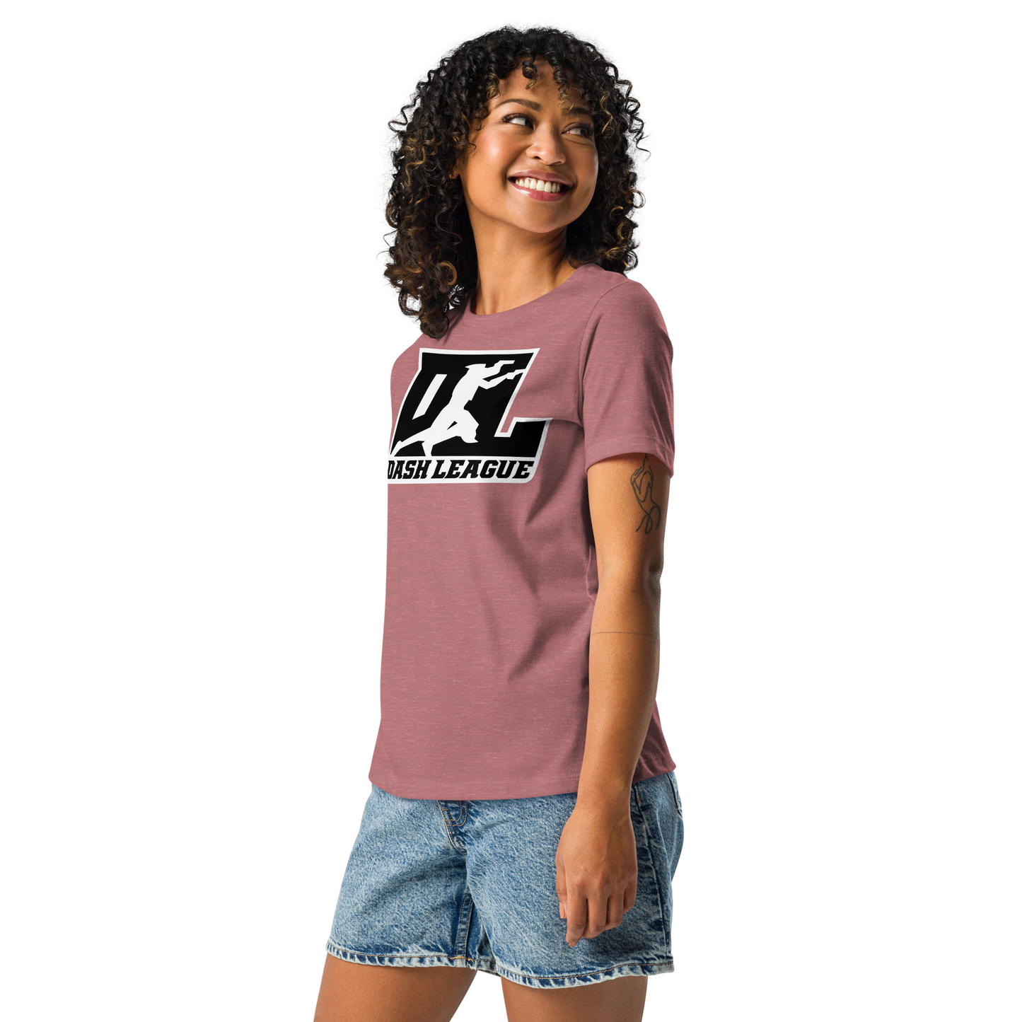 Camiseta holgada para mujer en color negro con logotipo DL en contorno blanco