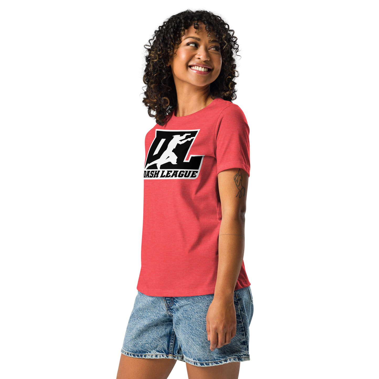 Camiseta holgada para mujer en color negro con logotipo DL en contorno blanco