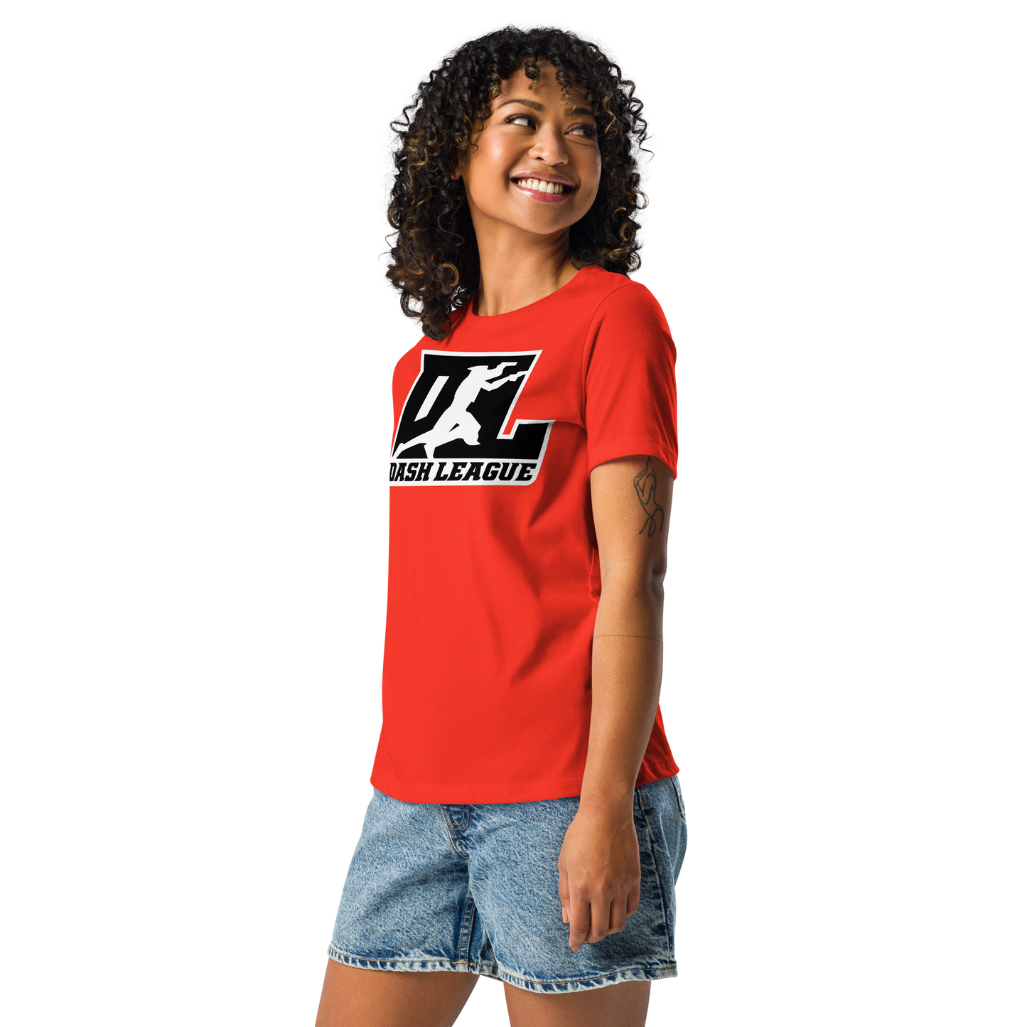 Camiseta holgada para mujer en color negro con logotipo DL en contorno blanco